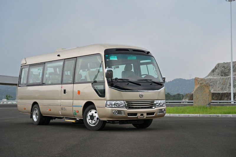 �¹�����ʱ�����٣��Լݹ�����������ÿ�˹��