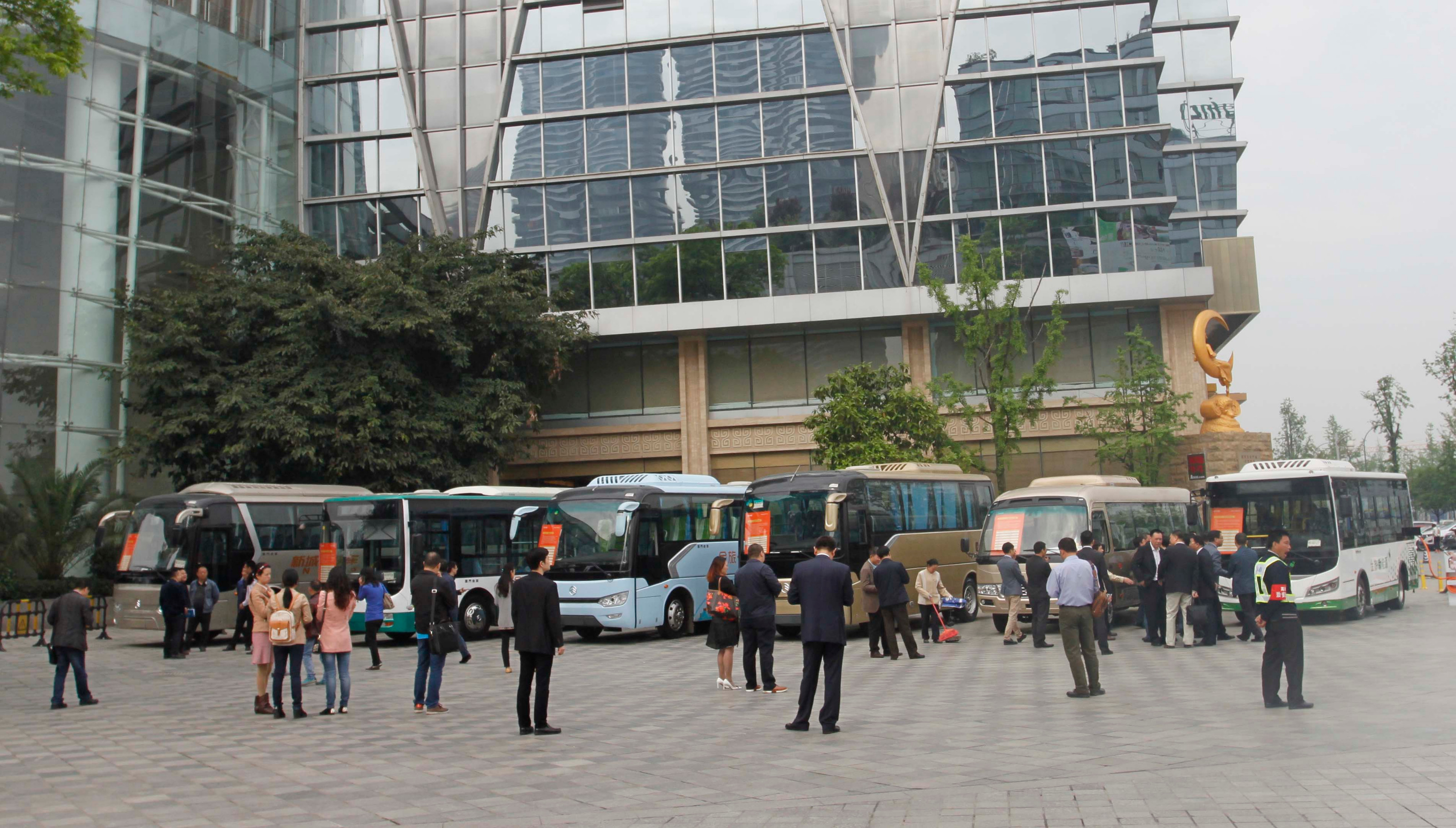 ����ɫ��ͨ ���¸���������֮�ôӽ�������